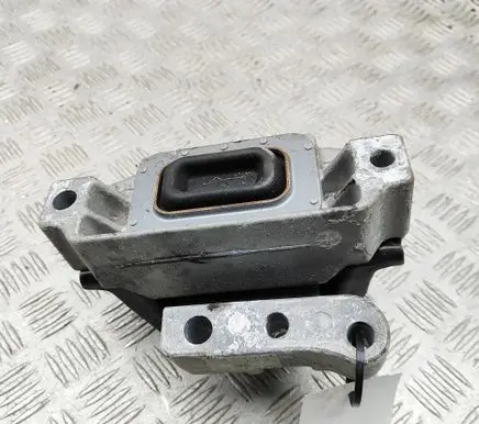Mitsubishi Outlander Engine mount bracket 1091A381