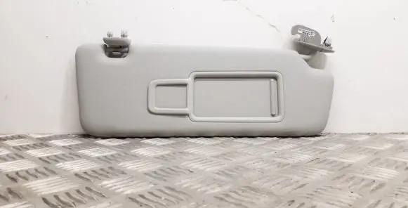 Audi A4 S4 B8 8K Sun visor 8U0857552A 8K0857552 8U0857562