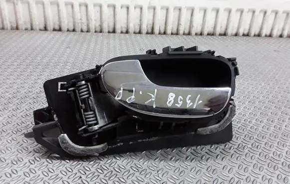 Peugeot 307 Front door interior handle 9643604577