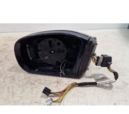 Mercedes-Benz C W203 Front door electric wing mirror 413133417