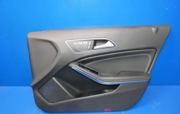 Mercedes-Benz GLA W156 Front door card panel trim