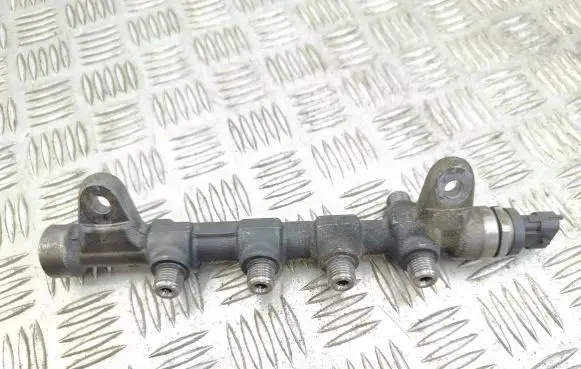 Opel Zafira C Fuel main line pipe 55576177 55573364
