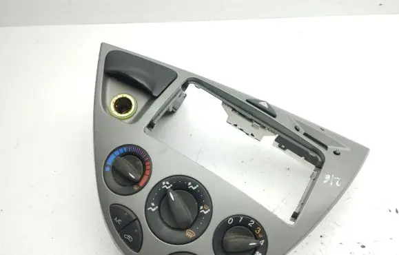 Ford Focus Climate control unit 2M5XA047A04AB