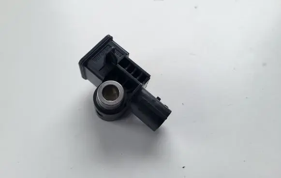 Nissan Micra K14 Airbag deployment crash/impact sensor