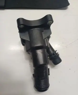 Volvo V40 Cross country Thermostat/thermostat housing 31293767