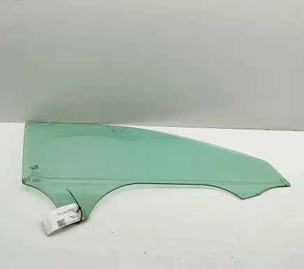 Audi A5 Front door window glass four-door 8W8845202