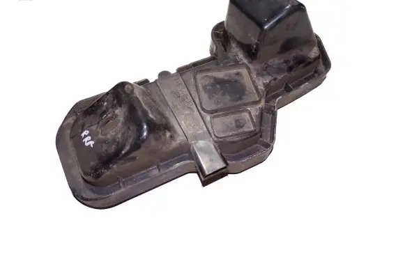 Audi A6 S6 C5 4B Headlight/headlamp dust cover 14846800