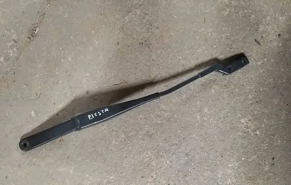 Ford Fiesta Front wiper blade arm 8A6117526AE