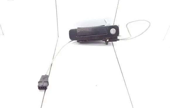 Audi A3 S3 8L Front door exterior handle 8D0837208A 4A0837206