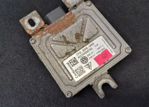 Volkswagen Touareg II Fuel injection pump control unit/module 7P0906093
