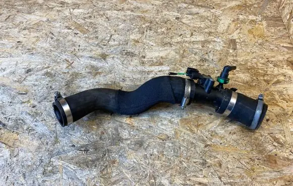 Ford Fiesta Intercooler hose/pipe C1B16F075AE