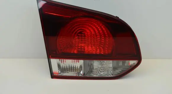 Volkswagen Golf VII Tailgate rear/tail lights 5K0945093T