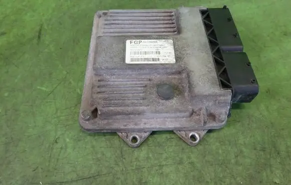 Fiat Punto (188) Engine control unit/module ECU 55186608