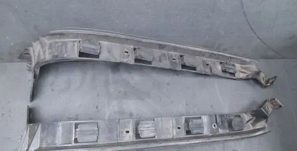 Volkswagen Golf IV Rear bumper support beam 1J9807394 1J9807393