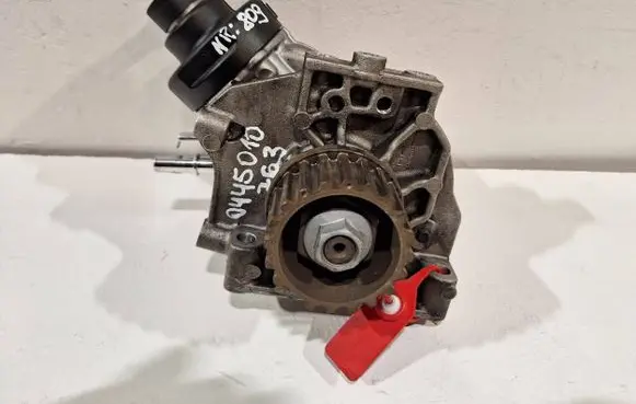 Renault Megane IV Fuel injection high pressure pump 0445010763