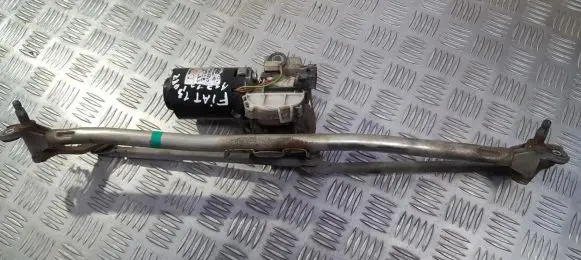 Fiat Doblo Front wiper linkage and motor 2584