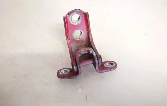 Honda Civic Front door upper hinge
