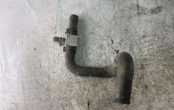 Nissan Navara D40 Engine coolant pipe/hose