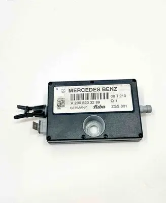 Mercedes-Benz SL R230 Aerial antenna amplifier A2308203289 2308203289