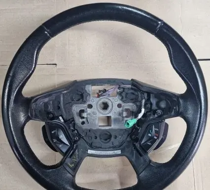 Ford C-MAX I Steering wheel