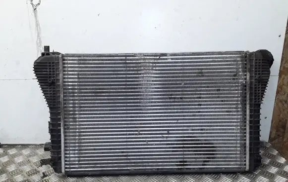 Skoda Octavia Mk2 (1Z) Intercooler radiator 1K0145927
