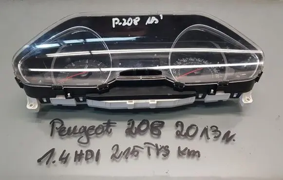 Peugeot 208 Speedometer (instrument cluster)