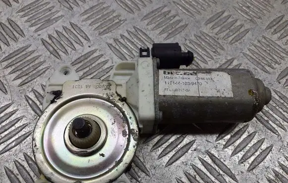 Jaguar S-Type Rear door window regulator motor 119144-103