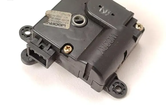Hyundai Coupe A/C air flow flap actuator/motor D332AKYAA 20260130HCR1256