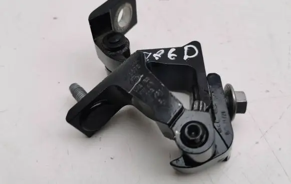 Rear door hinge set