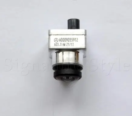 Mercedes-Benz S Z223 Maybach Front bumper camera A0009055912
