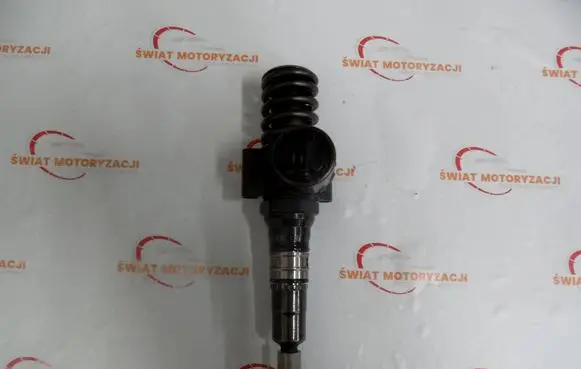 Audi A4 S4 B7 8E 8H Fuel injector 03G130073G