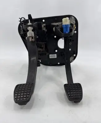 Iveco Daily 6th gen Pedal assembly 5801492032