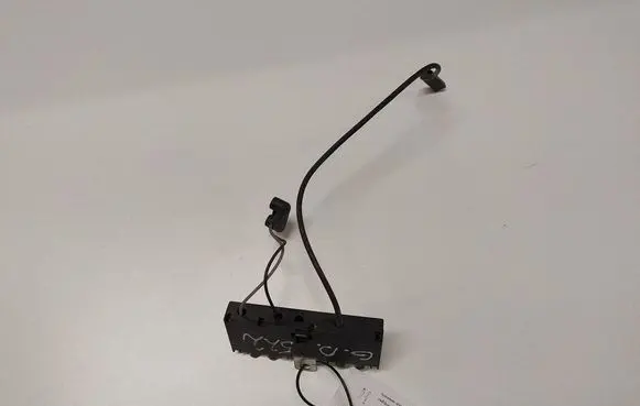 Peugeot 407 Aerial antenna amplifier 9658881680 2C051702848 PSA9658881680