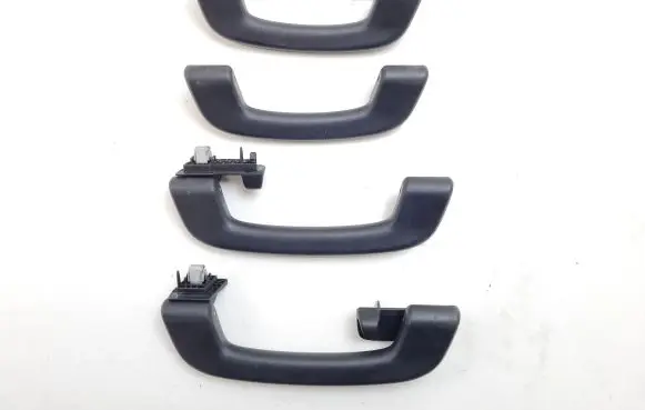 BMW 3 GT F34 A set of handles for the ceiling 