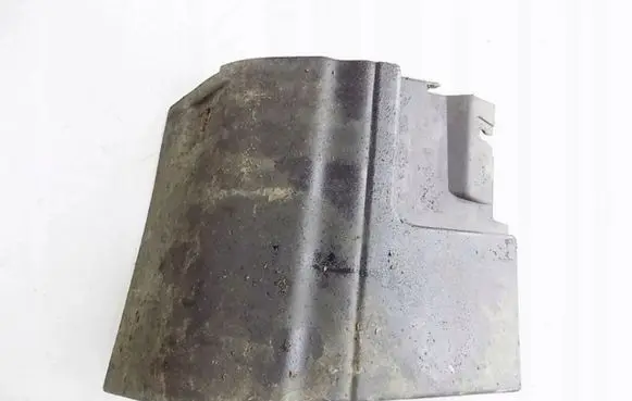 Land Rover Discovery 3 - LR3 Side skirt front trim 