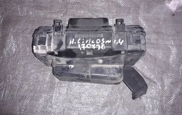Honda Civic Fuse module