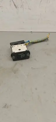 BMW 5 E28 Sound control switch 1368769