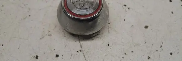 Toyota RAV 4 (XA30) Original wheel cap