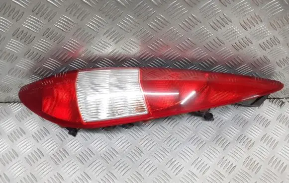 Ford Mondeo Mk III Rear/tail lights