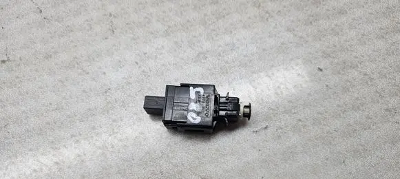 Volvo S80 Brake pedal sensor switch 9442070 99W304