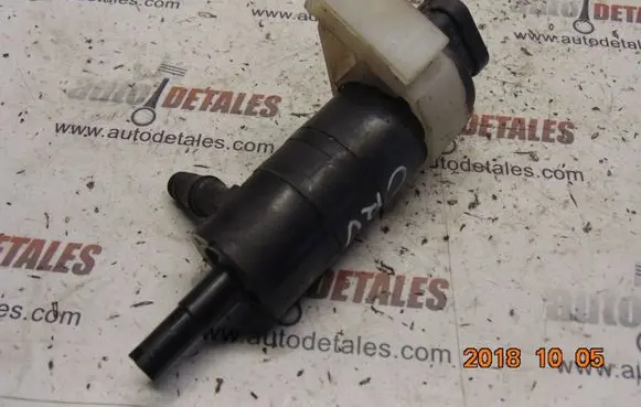 Honda CR-V Windscreen/windshield washer pump