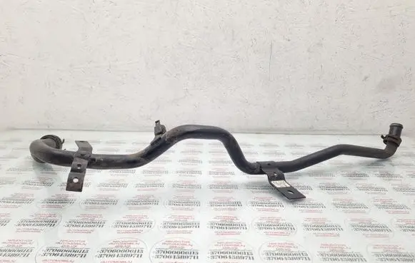 Audi A8 S8 D3 4E Engine coolant pipe/hose 4E0265235C