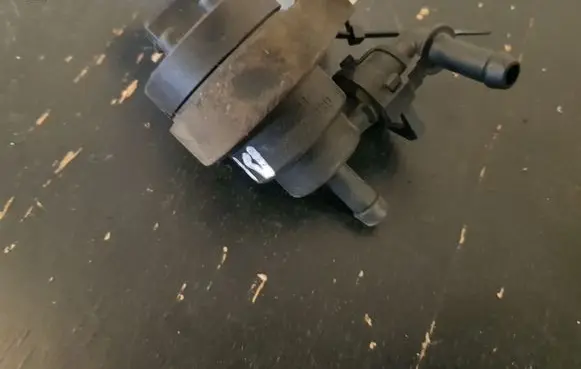 BMW 5 E39 Turbo solenoid valve 02592030
