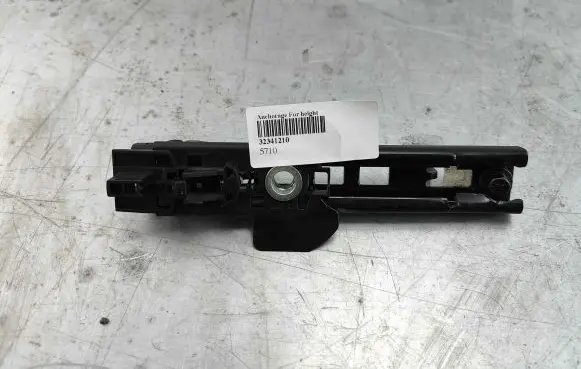 Volvo XC60 Seat belt height adjuster 32341210 8632605