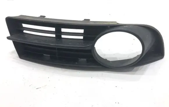 Volkswagen Touran I Front bumper lower grill 1T0853666A