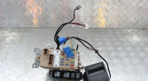 Subaru Impreza II Fuse box set