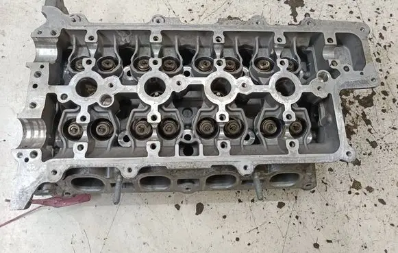 Hyundai Tucson TL Engine head 221112B770