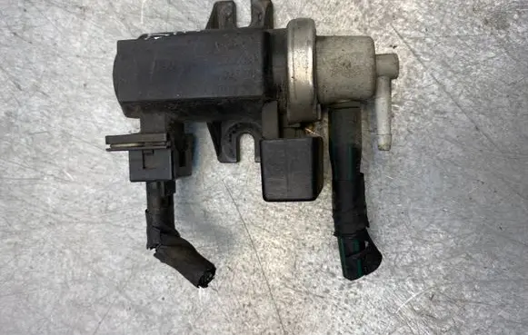 KIA Sorento Turbo solenoid valve 72190316