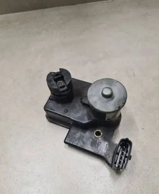 Hyundai Tucson JM Intake manifold valve actuator/motor 2838127450