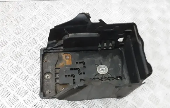 Volvo XC60 Battery box tray 31299569